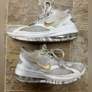 Nike Air Force Max 180 Men 8 Women 9.5